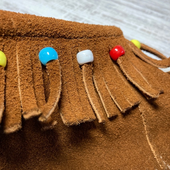 Vintage Soft Suede Brown Native Moccasin Ankle Bootie Size 2. - Picture 9 of 9